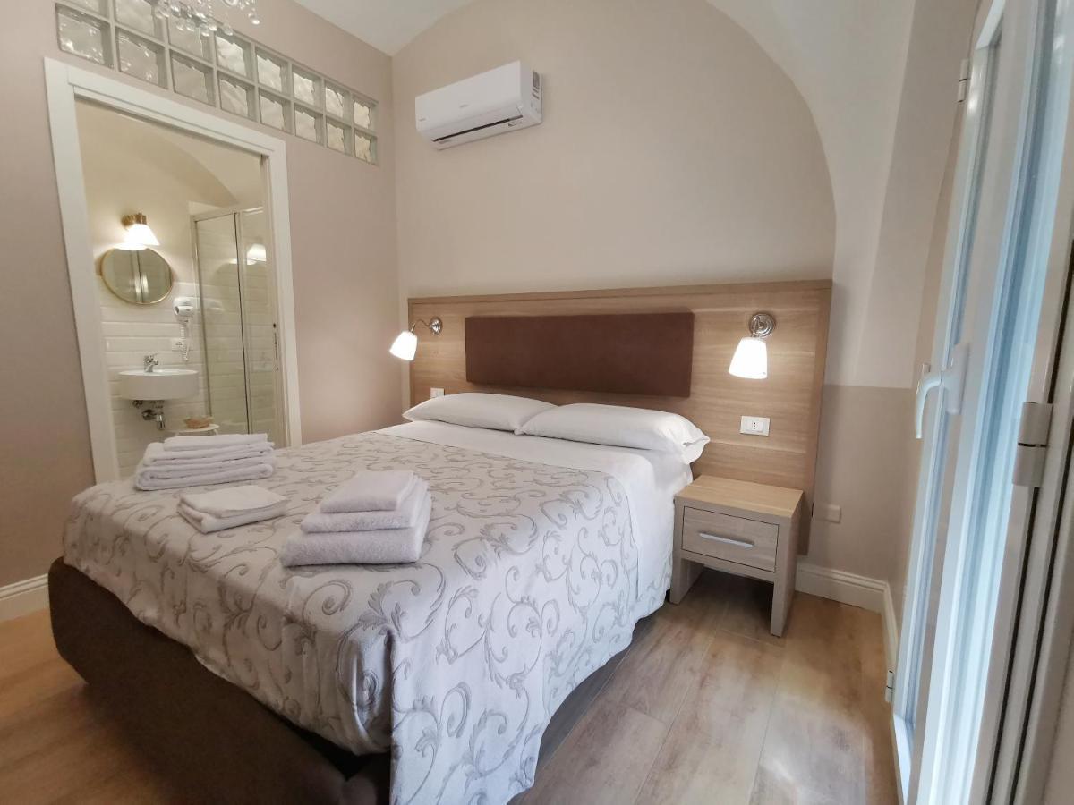 Opera Relais 85 Bed & Breakfast Messina Exterior photo